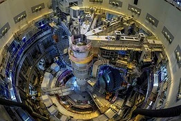 Fusione nucleare, le particelle alfa sorprendono: da nemiche ad alleate