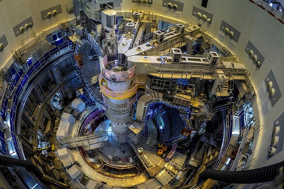 Fusione nucleare, le particelle alfa sorprendono: da nemiche ad alleate