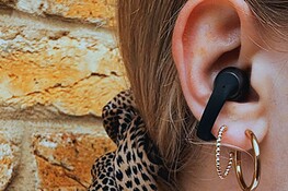 Shokz OpenDots 2 e OpenDots Air: gli auricolari open che liberano l’orecchio