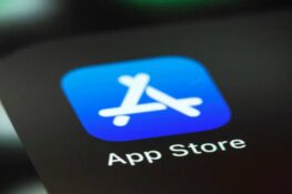 App Store, 48 sviluppatori cinesi denunciano Apple all’antitrust