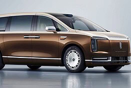 Maextro V800, il minivan di lusso cinese che sfida le ammiraglie