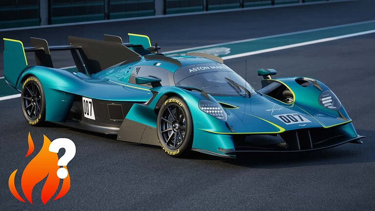 Aston Martin Valkyrie a rischio incendio: il richiamo che fa discutere