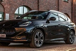 Maserati Grecale 2026: nuovo restyling e V6 Nettuno da 390 CV