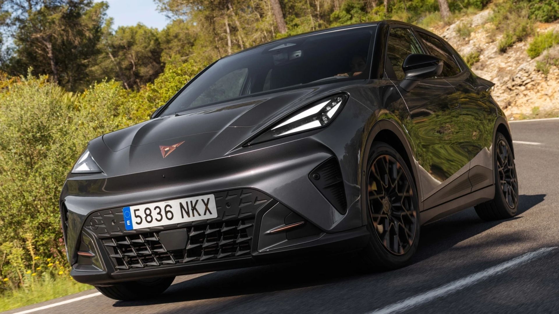 Cupra Raval Edge Plus: l'elettrica sportiva solo per l'Italia a 31.950 euro