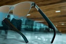 Xreal Aura, gli occhiali per la realtà aumentata su Android XR