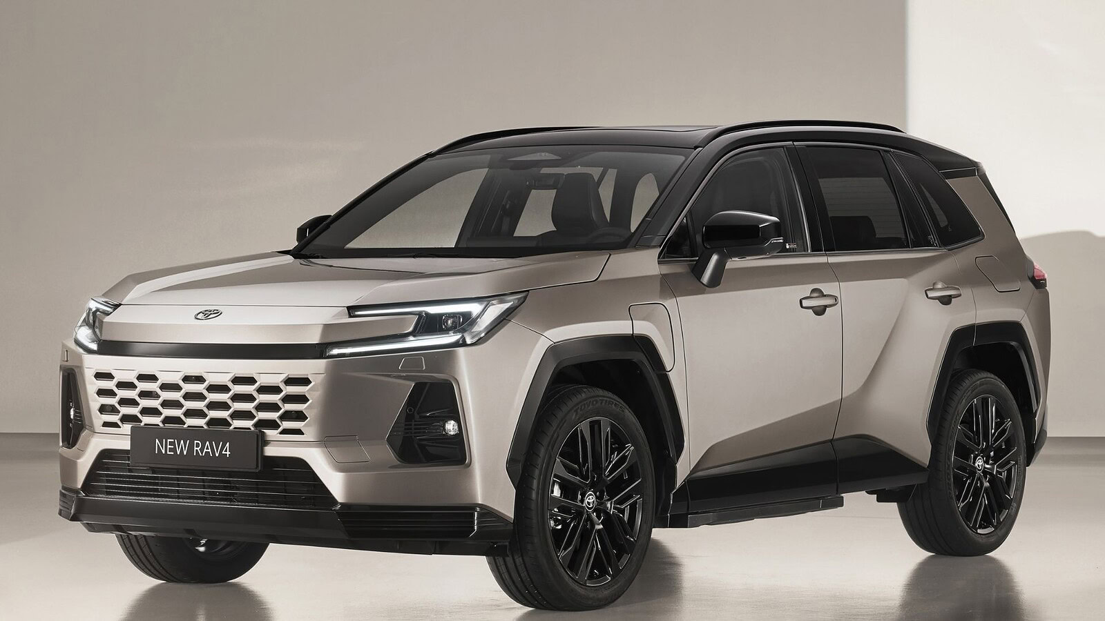 Toyota RAV4 in crisi: 5 rivali la superano nelle vendite 2026