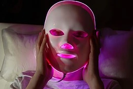 LED face mask, le migliori da provare a casa: la classifica dei test