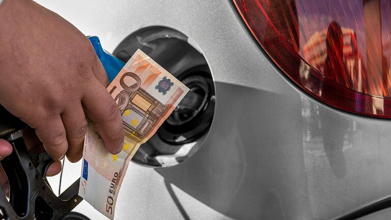 Carburanti più cari dal 3 luglio 2026: stop al taglio delle accise