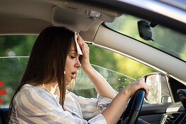 Effetto forno in auto: perché l’abitacolo diventa una fornace e come evitarlo