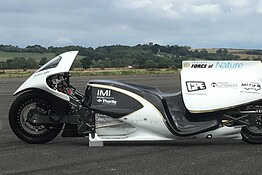 Moto a vapore da record: 0-100 km/h in 0,4 secondi sul quarto di miglio