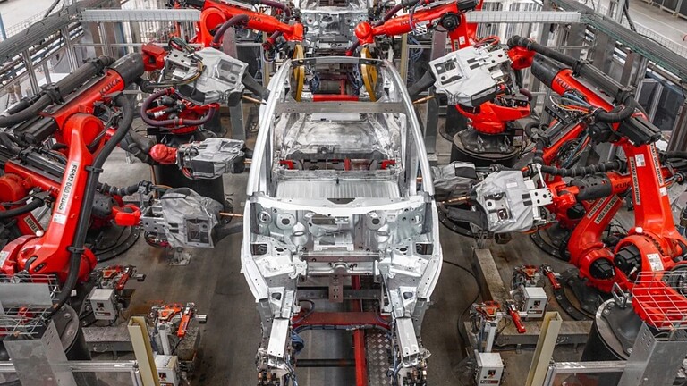 Tesla assume 1.000 dipendenti nella Gigafactory di Berlino