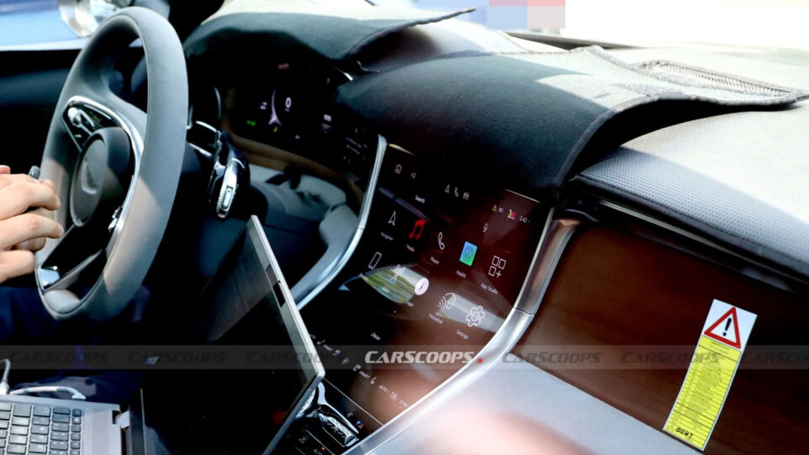 Bentley Barnato, foto spia svelano il SUV elettrico di lusso da 175.000 euro