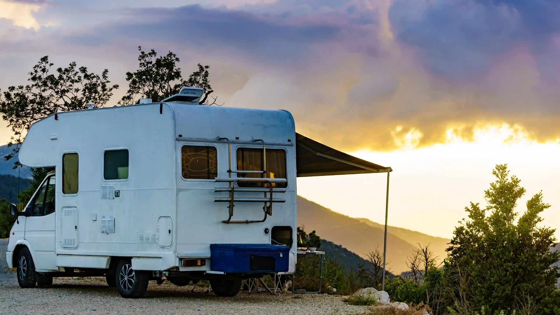 Manutenzione camper in estate: i controlli che evitano lo stop in officina