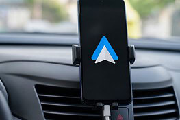Android Auto sul telefono senza display: l’app che aggira il blocco di Google