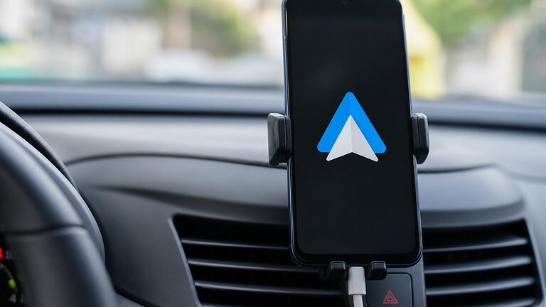 Android Auto sul telefono senza display: l'app che aggira il blocco di Google - Android Auto telefono
