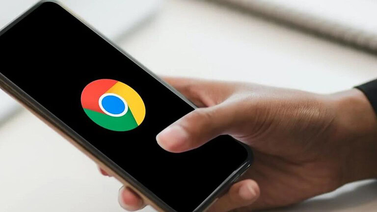 Google Chrome testa la ricerca con AI Mode al posto dei link blu