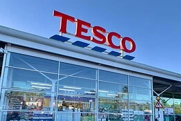 Tesco abbandona VMware: 40.000 server in fuga e Broadcom accusata di abuso