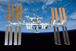ISS, la perdita d’aria nel modulo russo non si chiude dal 2019
