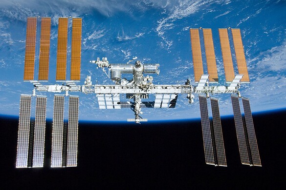 ISS, la perdita d’aria nel modulo russo non si chiude dal 2019