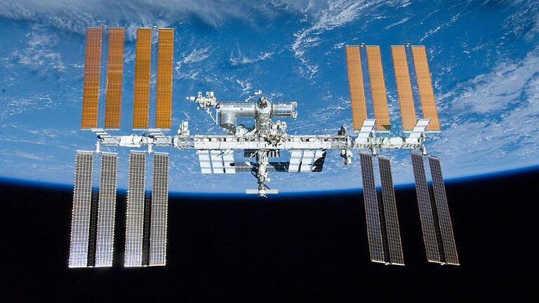 ISS, la perdita d'aria nel modulo russo non si chiude dal 2019