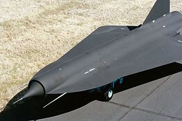 Blackbird, il drone elettrico vola a 685 km/h e fa il record mondiale
