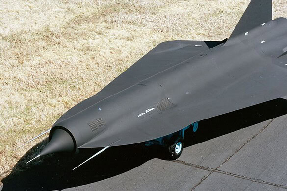 Blackbird, il drone elettrico vola a 685 km/h e fa il record mondiale