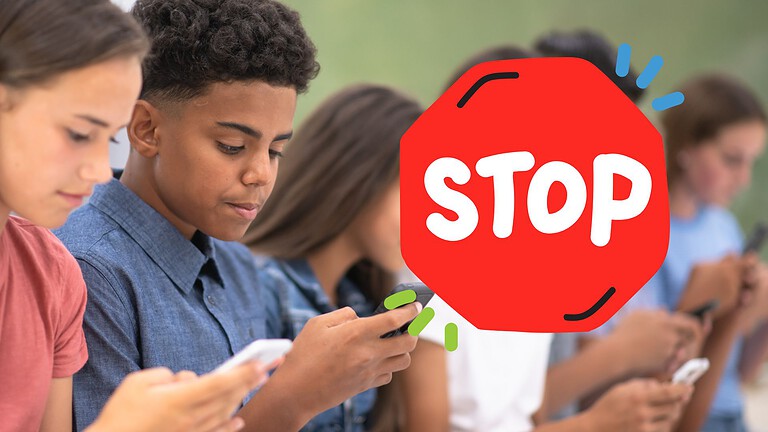 Polonia, stop a telefoni e smartwatch a scuola sotto i 16 anni