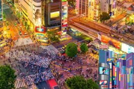 Multe ai turisti a Shibuya: 11 euro se butti i rifiuti per strada