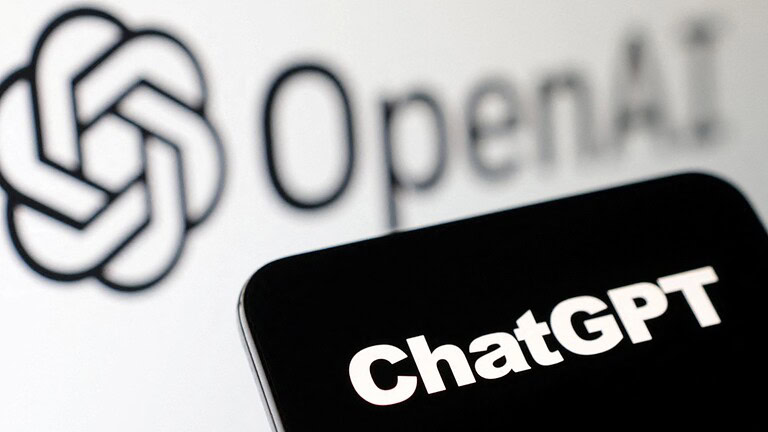 ChatGPT supera il miliardo di utenti, ma Claude corre 10 volte più veloce
