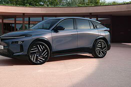 Lancia Gamma, DS N°7 e Peugeot 3008: stesso pianale, anime diverse
