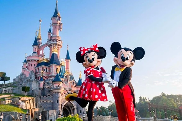 Disneyland Paris: 5.700 milioni investiti e ancora in perdita, ecco perché