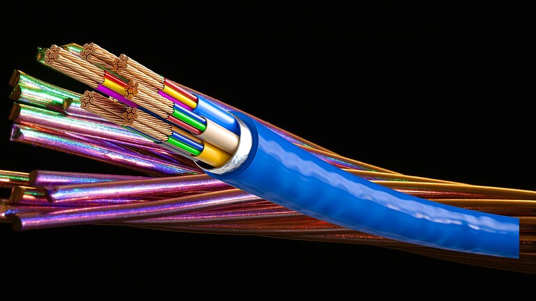 Addio fibra in rame entro il 2035: cosa rischiano gli utenti