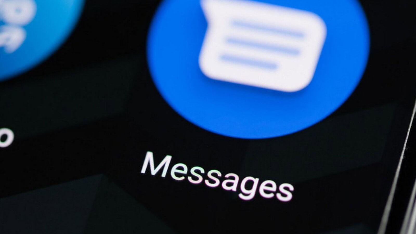 Google Messaggi, addio invii per sbaglio: le risposte rapide cambiano