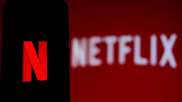 Netflix dice basta ai registi che vogliono il cinema prima dello streaming