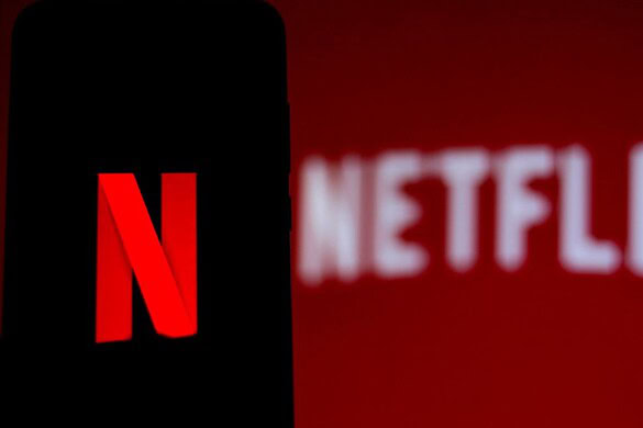 Netflix dice basta ai registi che vogliono il cinema prima dello streaming