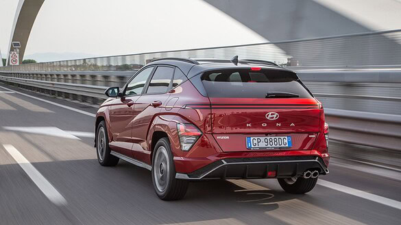Hyundai KONA seconda gen: design Seamless Horizon Lamp e 10 colori EV