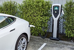 Auto elettrica, Confindustria: “L’Europa ha regalato il mercato alla Cina”