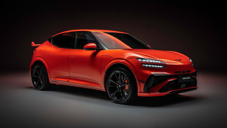 Genesis GV60 Magma arriva in Italia: 650 CV e 0-100 in 3,4 secondi a 88.400 euro