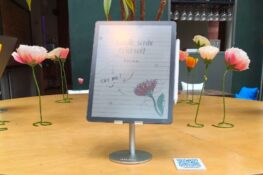 Kindle Scribe Colorsoft arriva in Italia: il primo Kindle a colori