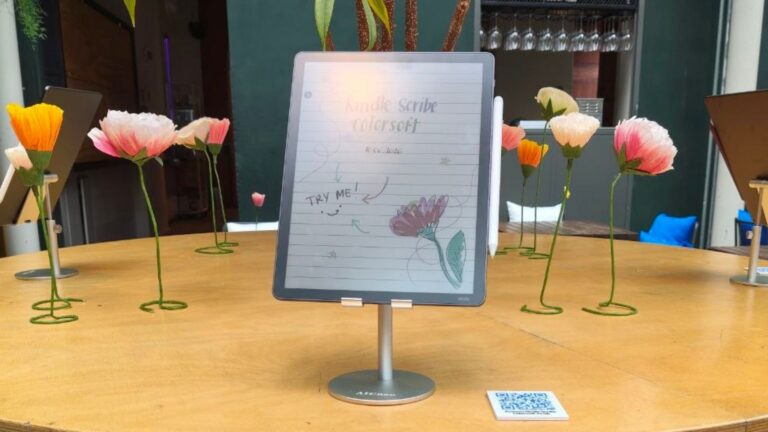 Kindle Scribe Colorsoft arriva in Italia: il primo Kindle a colori