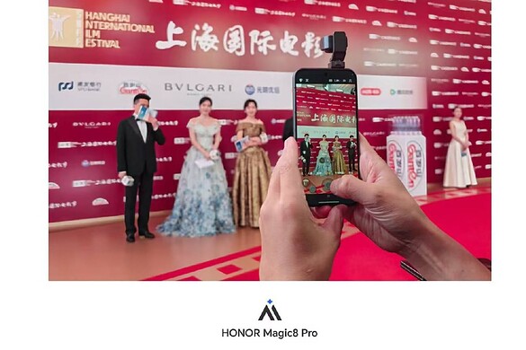 HONOR Robot Phone al Shanghai Film Festival: la videografia mobile incontra il cinema professionale