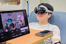 Samsung Galaxy XR debutta nella donazione sangue con XR