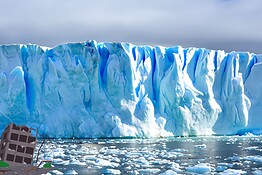 L’AI scopre 500 terremoti nascosti sotto il ghiaccio dell’Antartide