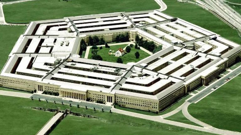 Pentagono usa l'AI per scrivere le relazioni al Congresso: 200 ore ridotte a 5