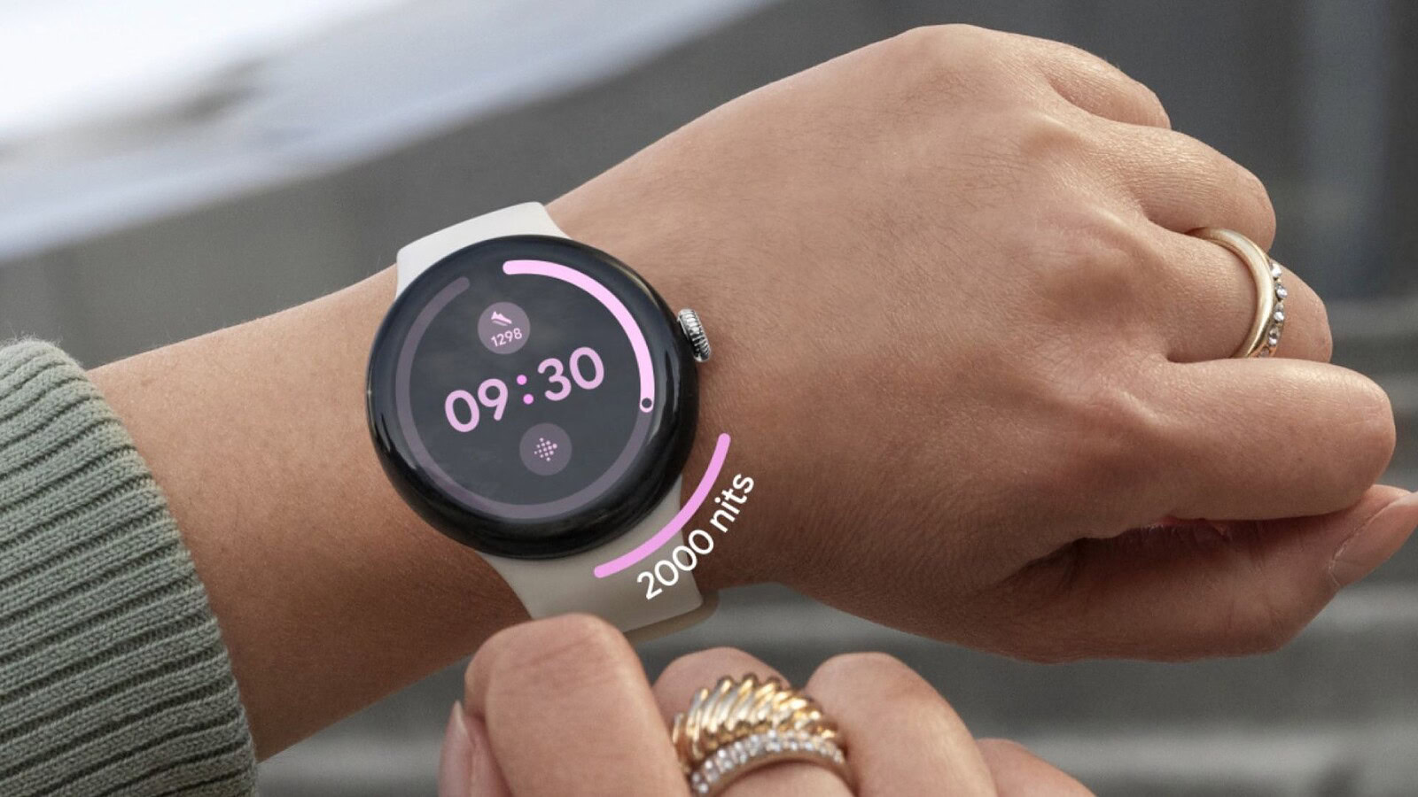 Pixel Watch, l'aggiornamento di giugno migliora Gemini e i Contatti