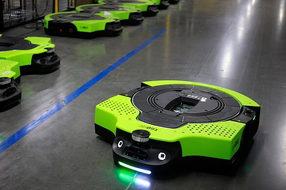 Proteus, il robot Amazon che ora capisce i comandi vocali