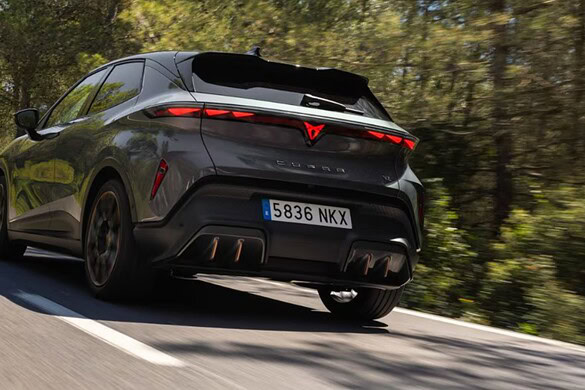 Cupra Raval Edge Plus: 211 CV e fino a 446 km di autonomia