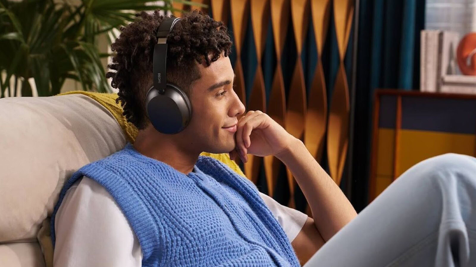 Xiaomi lancia REDMI Headphones Neo e Buds 8 in Italia