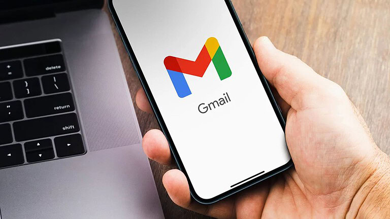 Bug Gmail su Pixel 10: la tastiera sparisce e si apre Gemini