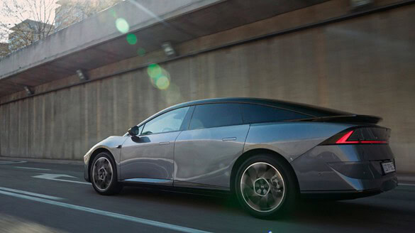 Xpeng P7+ arriva in Italia: la berlina elettrica che sfida le tedesche